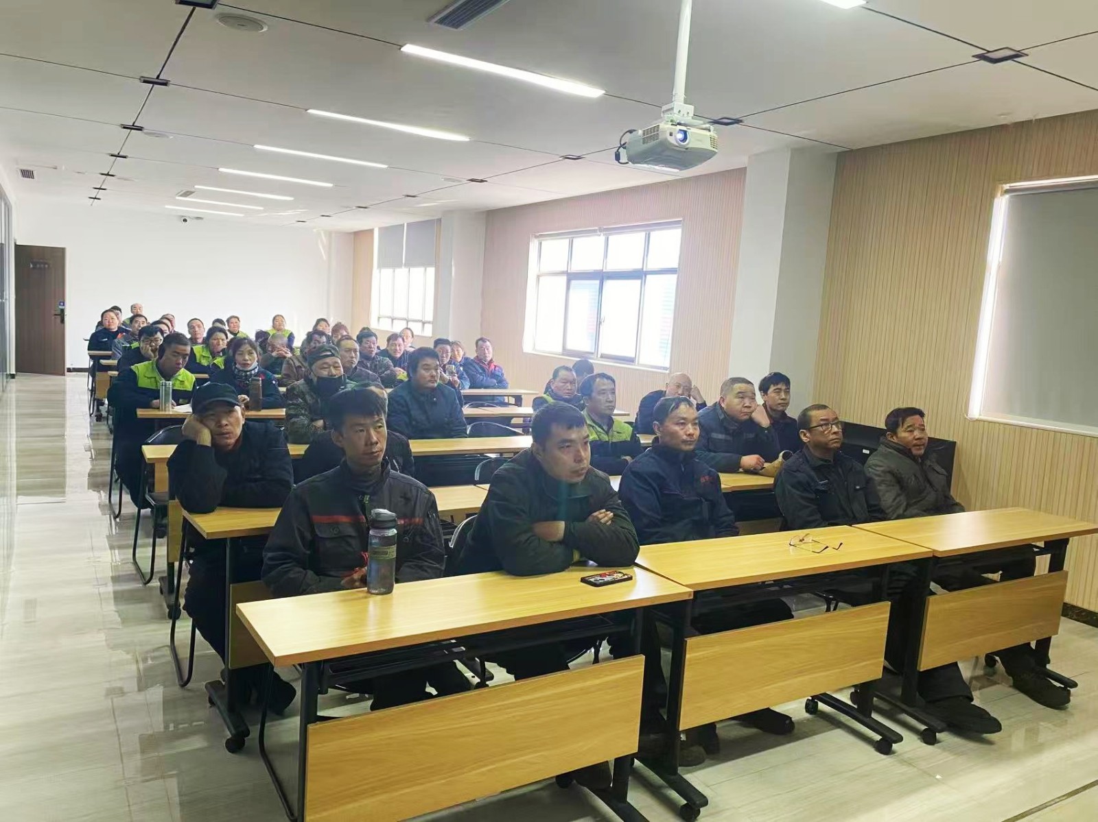 筑牢安全防線，保障冬季平穩(wěn)運行